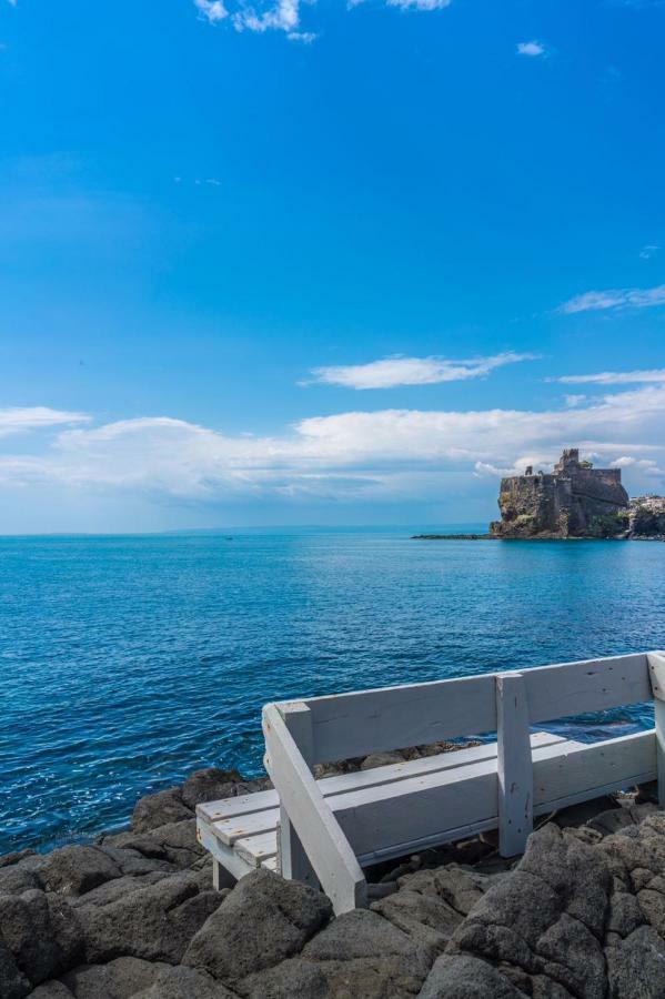 NEREO Design Apartment Aci Trezza Buitenkant foto
